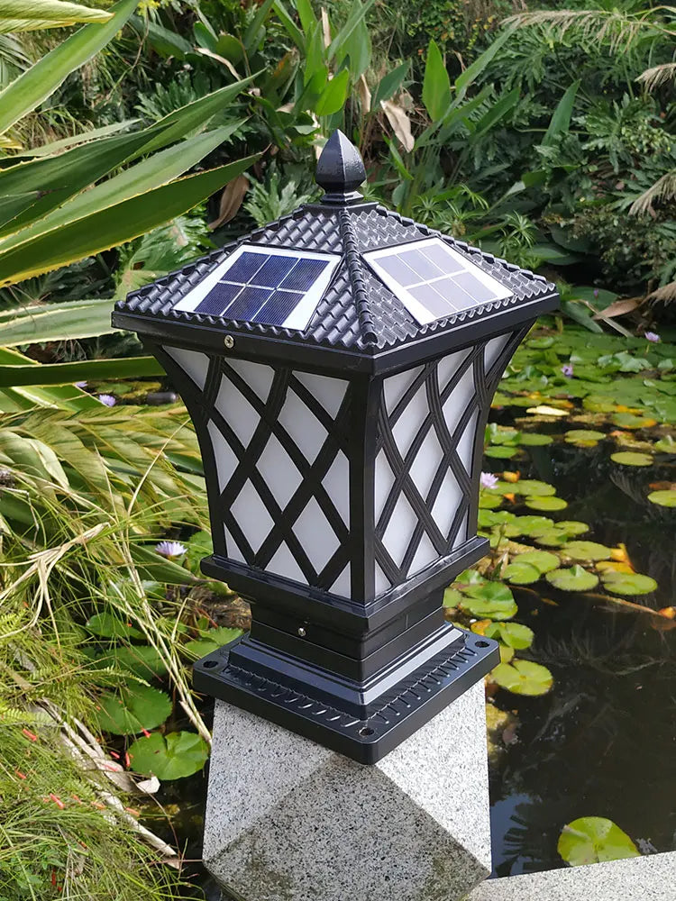 Solar Auto-Dimming Pillar Light