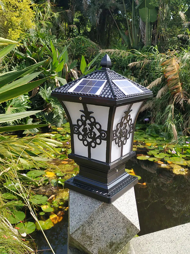 Solar Auto-Dimming Pillar Light