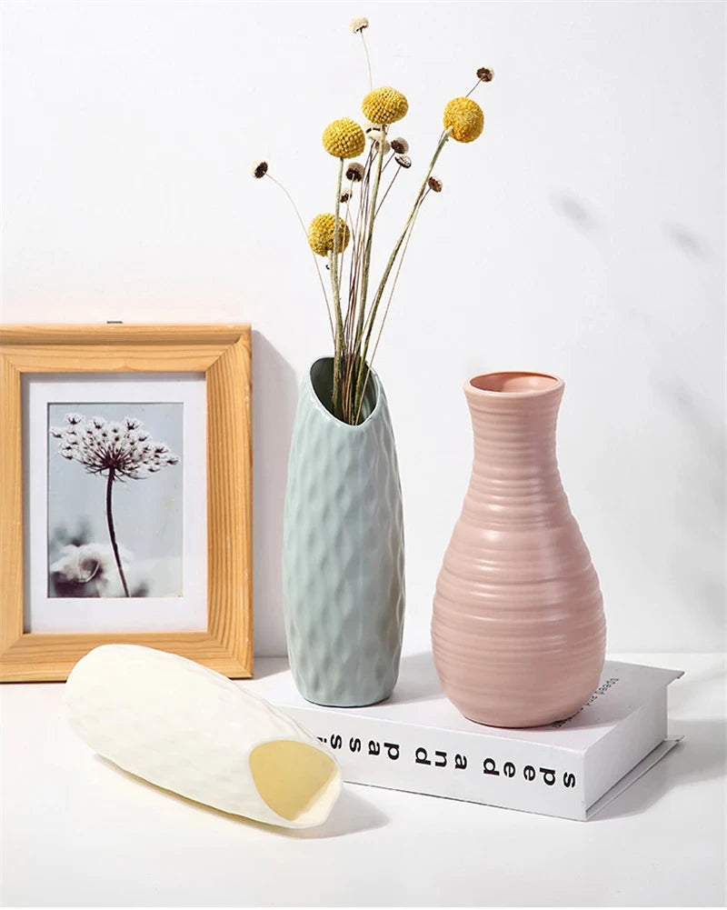 Nordic Plastic Bud Vase