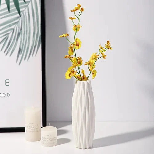 Nordic Plastic Bud Vase