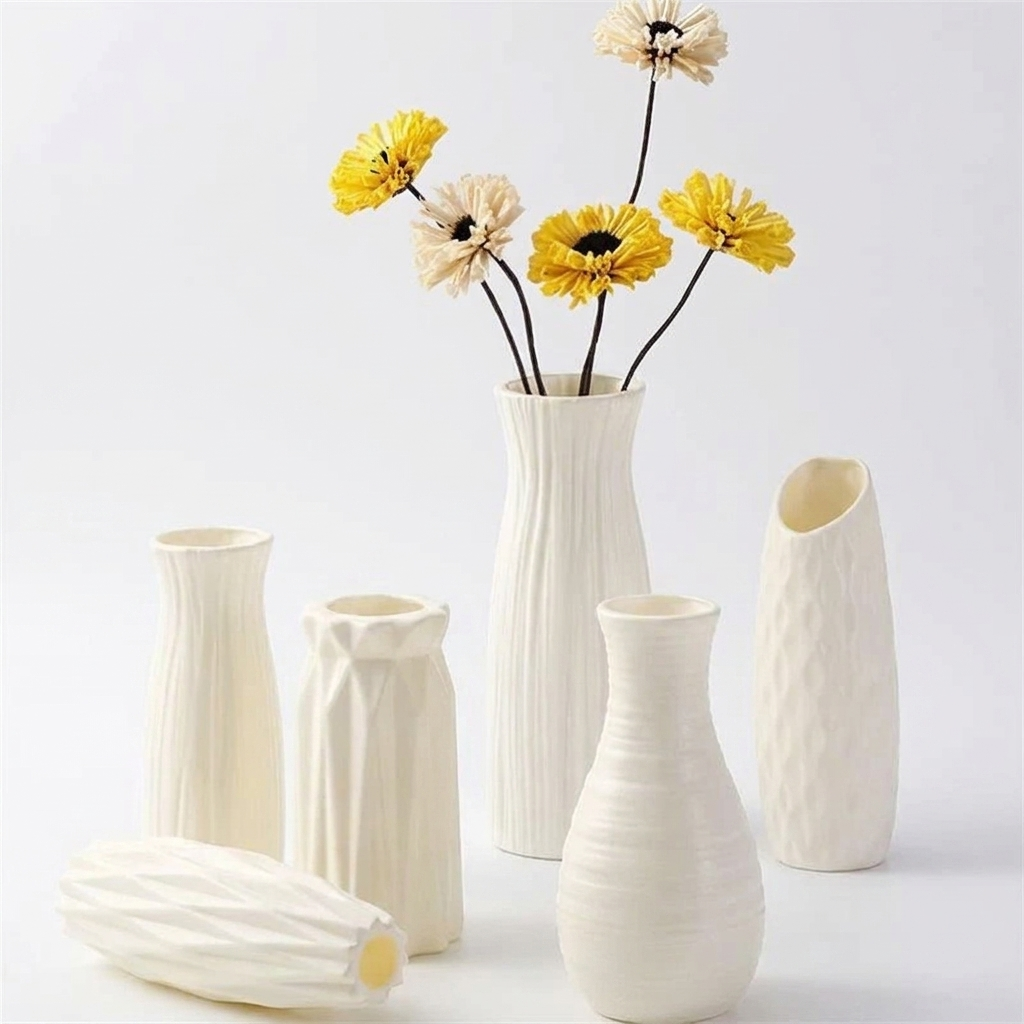 Nordic Plastic Bud Vase